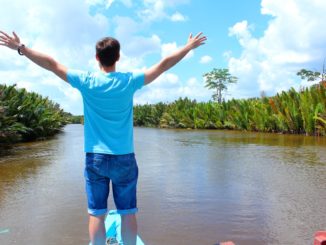 Visitando Borneo desde nuestro klotok